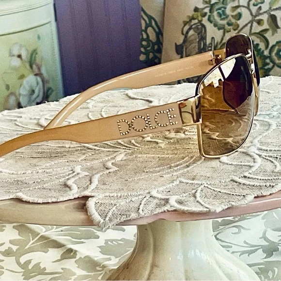 Dolce & Gabbana Beige and Gold Crystal Logo Oversized Sunglasses - Picture 6 of 7